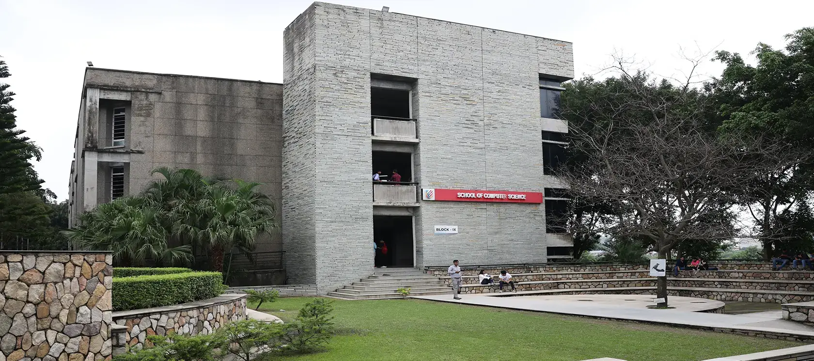 Take a Tour - School of Computer Science