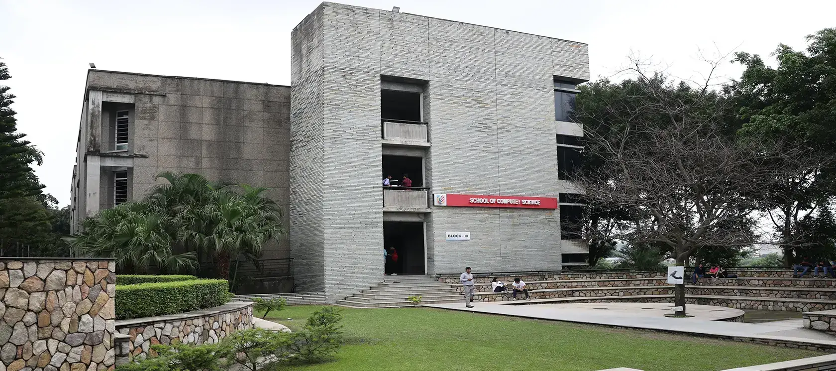 Take a Tour - School of Computer Science